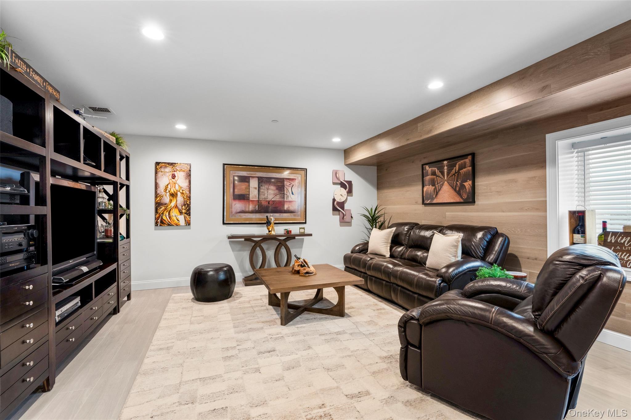 194 Gainsborg Avenue E, West Harrison, NY 10604