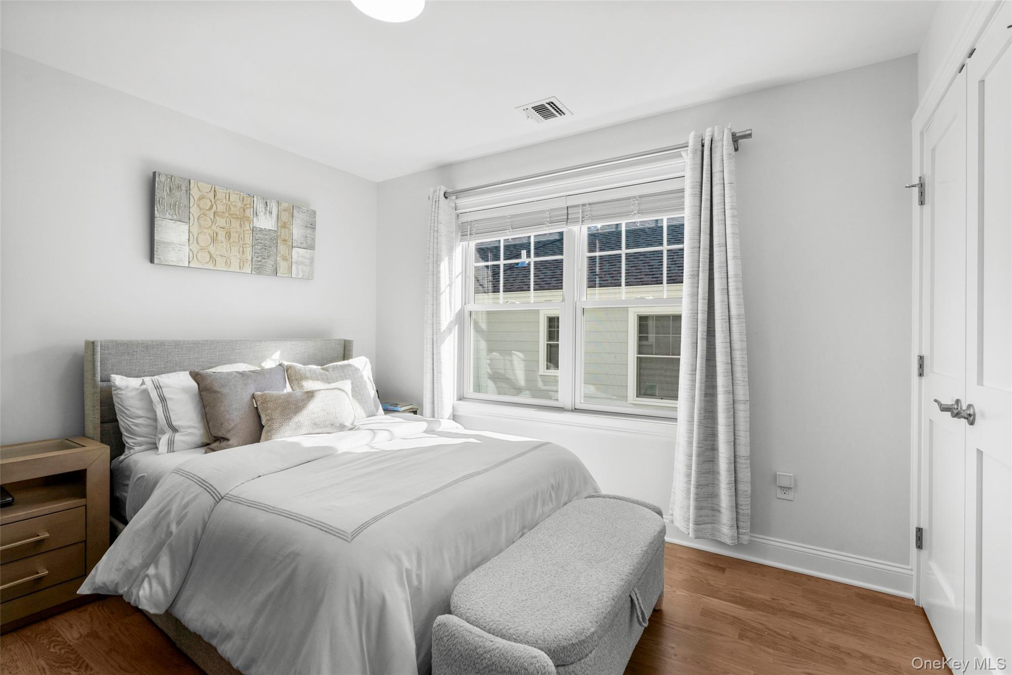 194 Gainsborg Avenue E, West Harrison, NY 10604