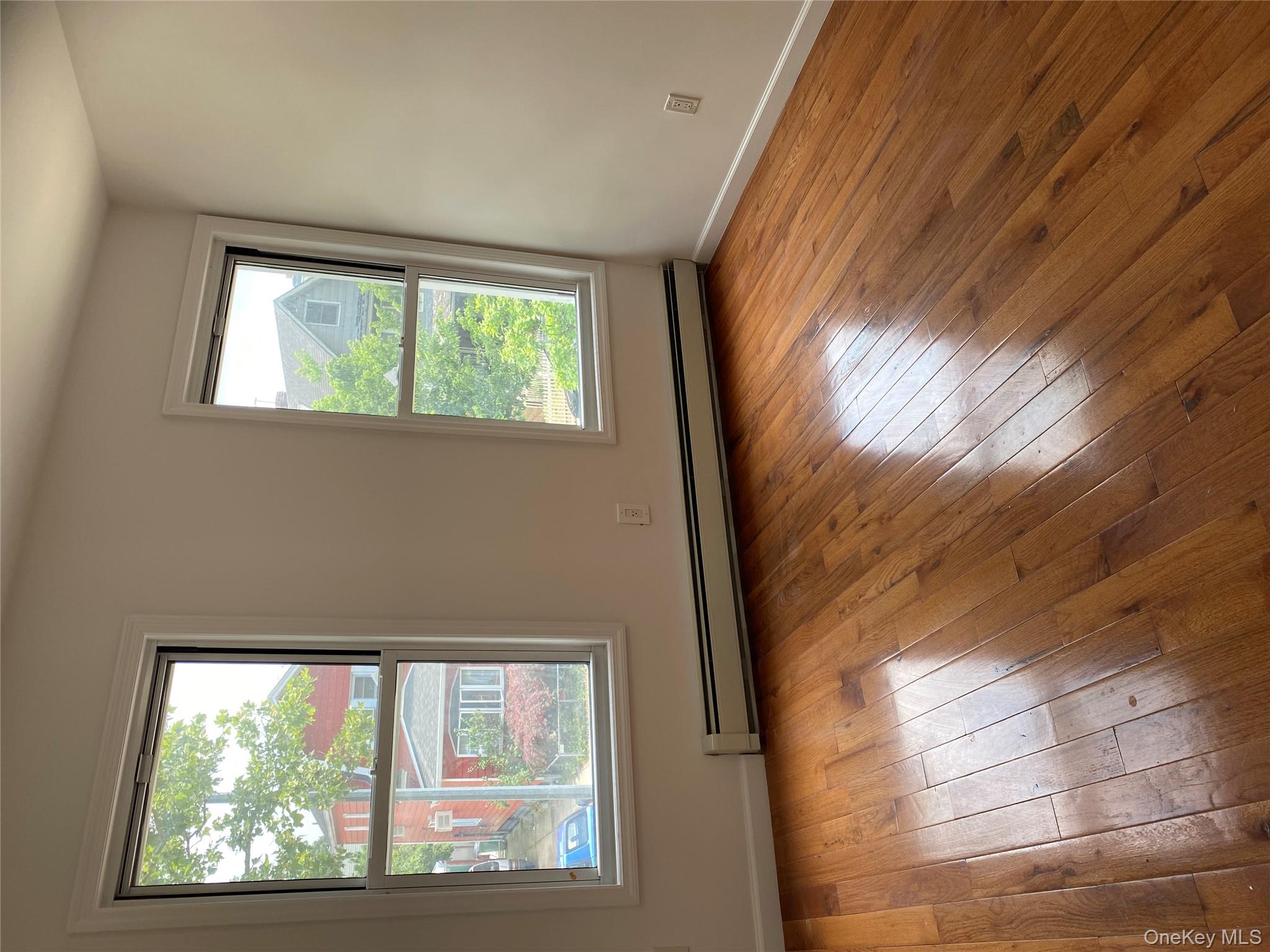 9114 110, Richmond Hill, NY 11418