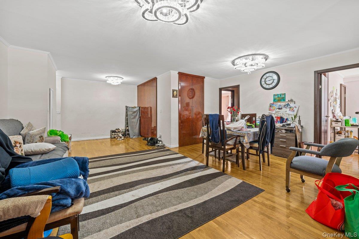 6135 98th Street # 8D, Rego Park, NY 11374