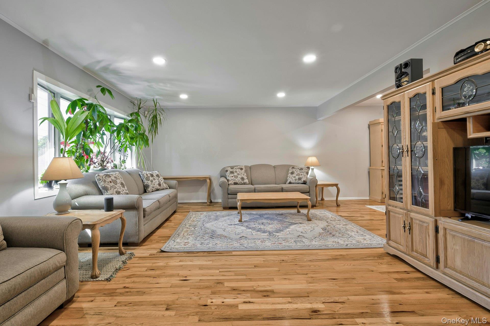 2889 Anderson Street, Wantagh, NY 11793