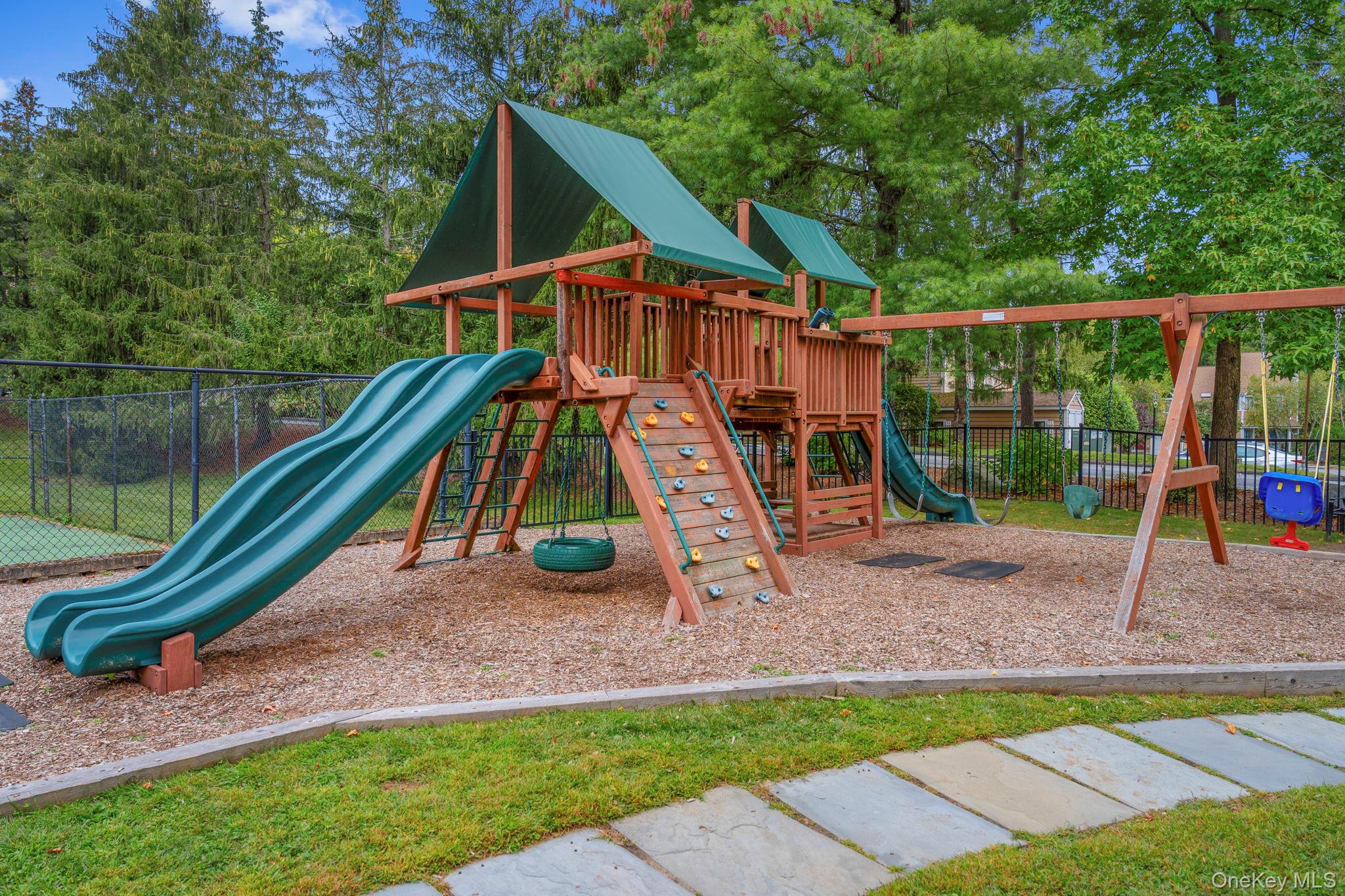 30 Rambling Brook Road, Chappaqua, NY 10514