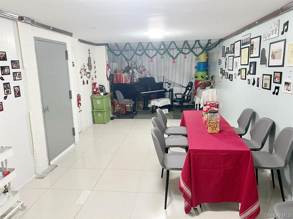 35-09 Leavitt Street, Flushing, NY 11354