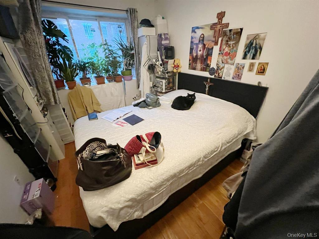 35-09 Leavitt Street, Flushing, NY 11354