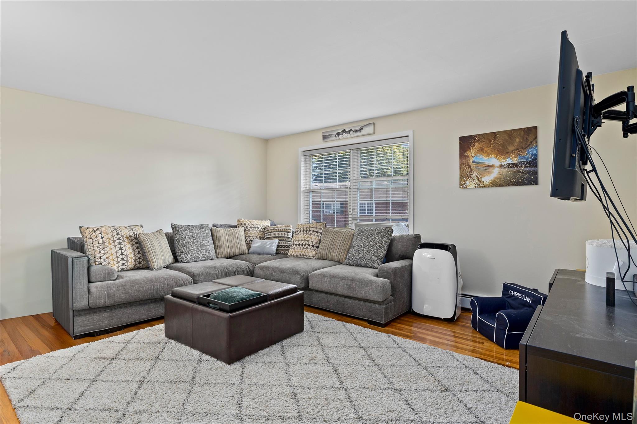 253 Hicksville Road # 2K, Bethpage, NY 11714