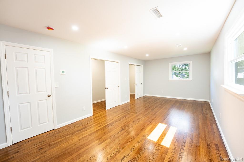 25 Robin Road, Poughkeepsie, NY 12601