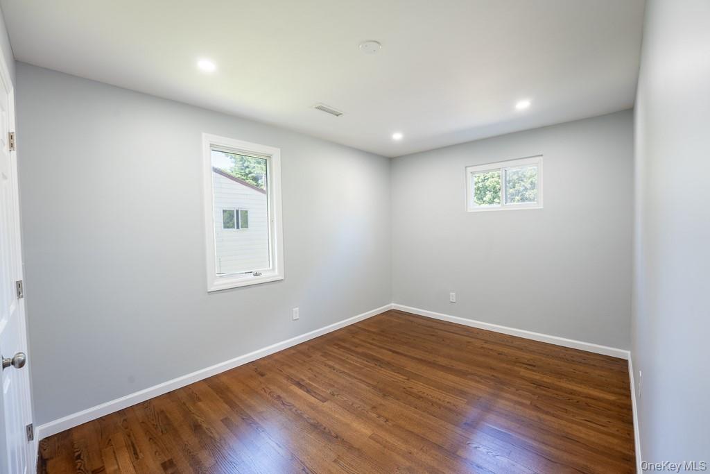 25 Robin Road, Poughkeepsie, NY 12601