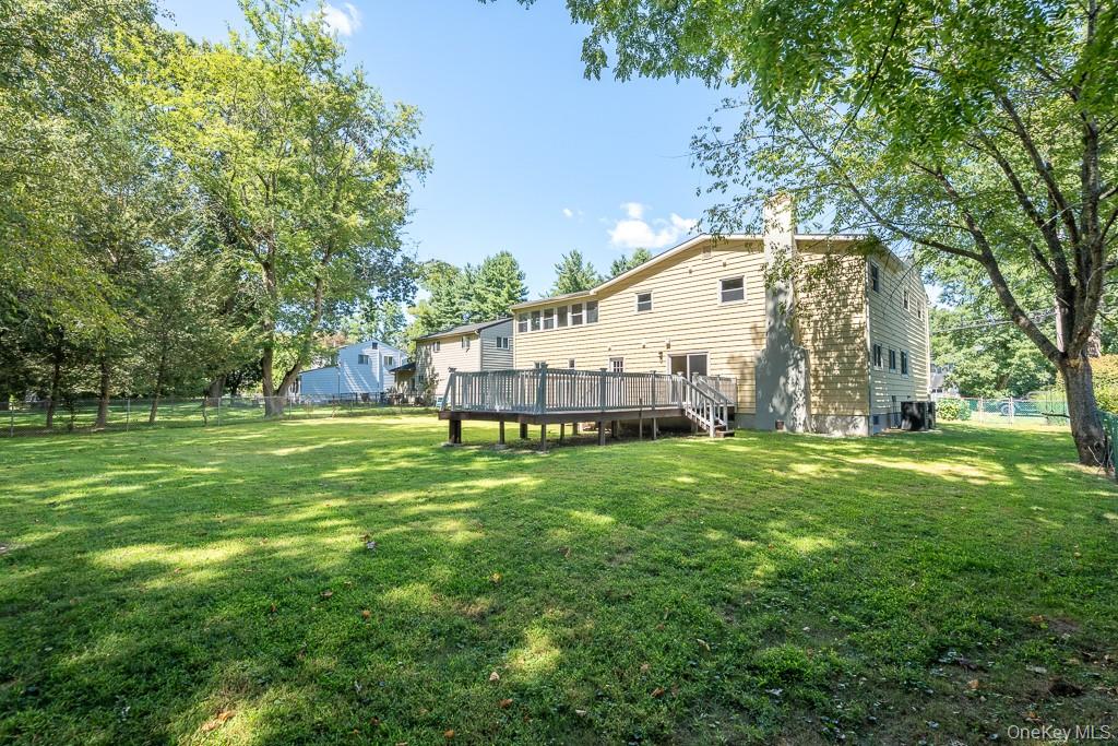 25 Robin Road, Poughkeepsie, NY 12601