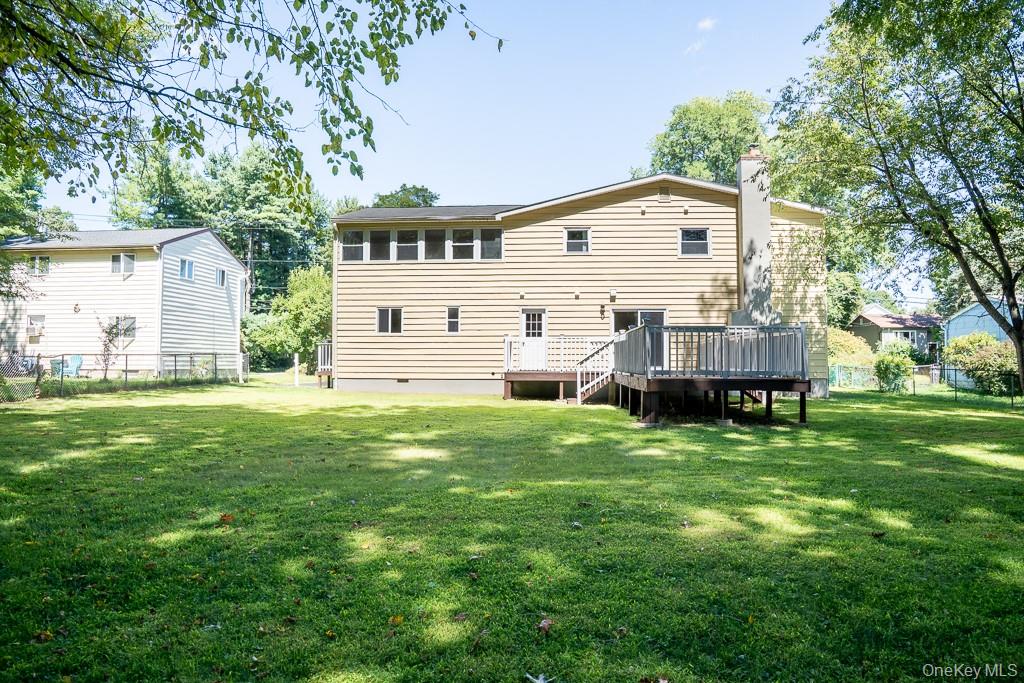 25 Robin Road, Poughkeepsie, NY 12601