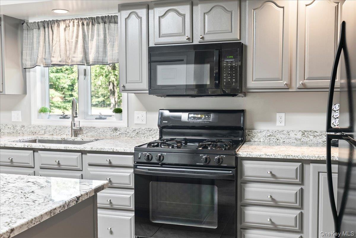 29 Stone Mountain Road, Cairo, NY 12473