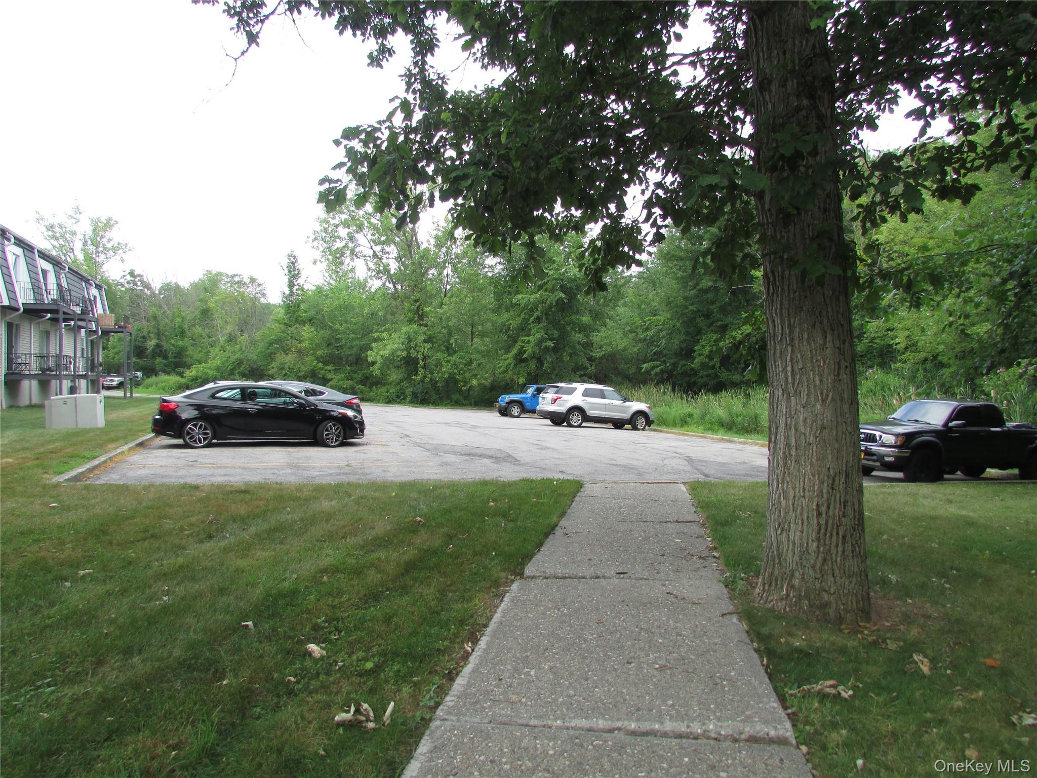 9 White Gate Road # J, Wappingers Falls, NY 12590