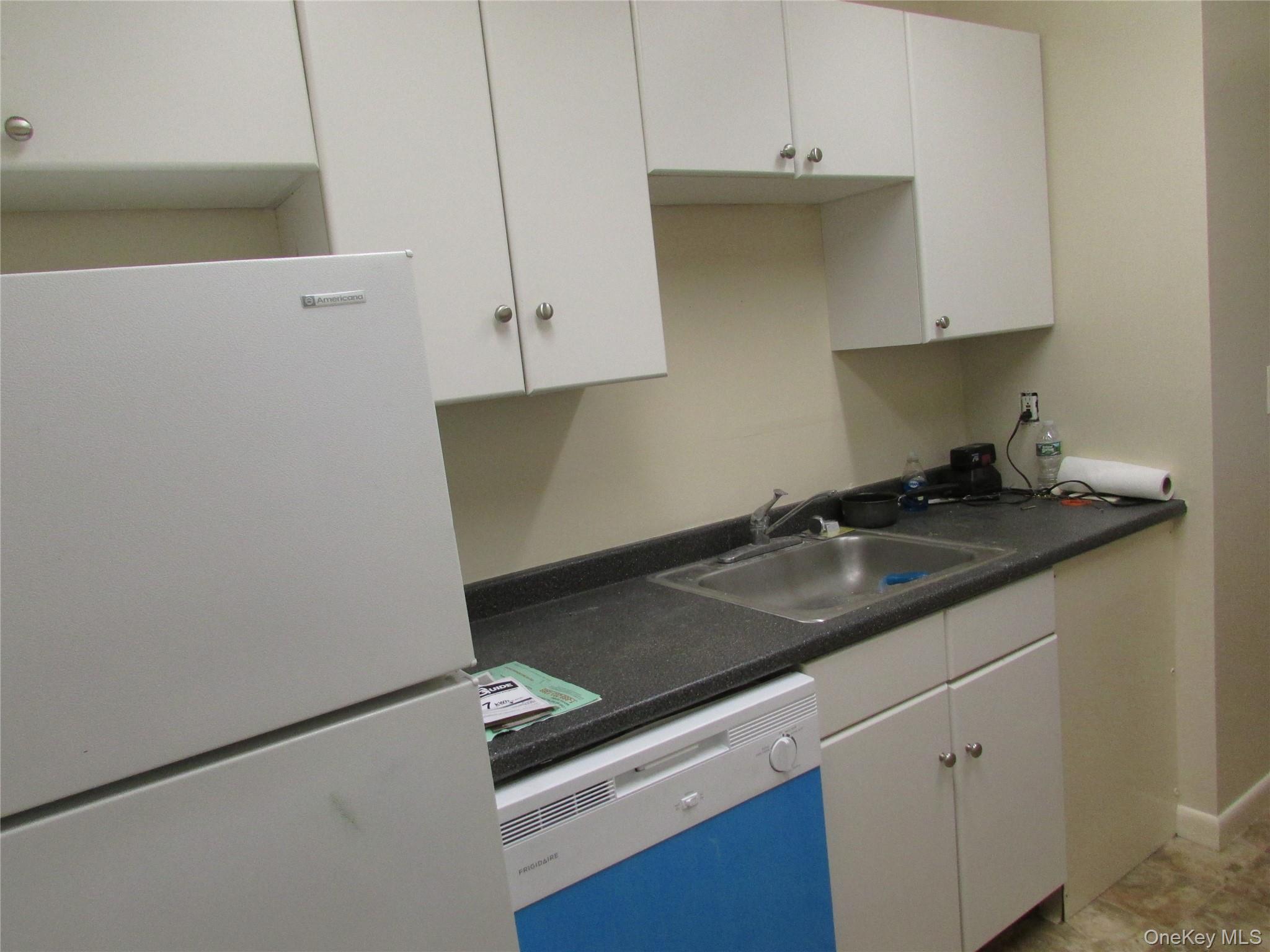 9 White Gate Road # J, Wappingers Falls, NY 12590