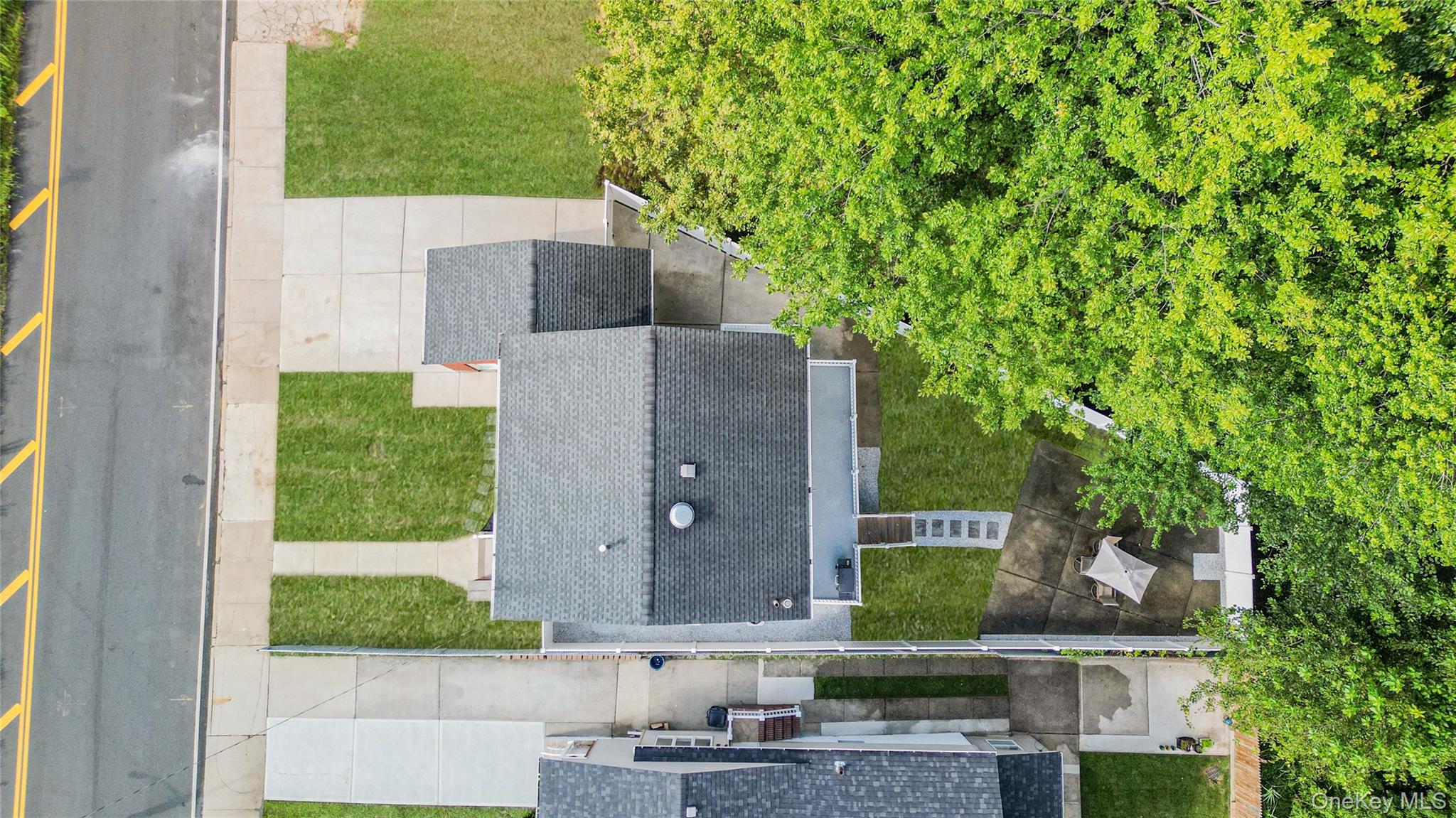 383 Woodrow Rd, Staten Island, NY 10312