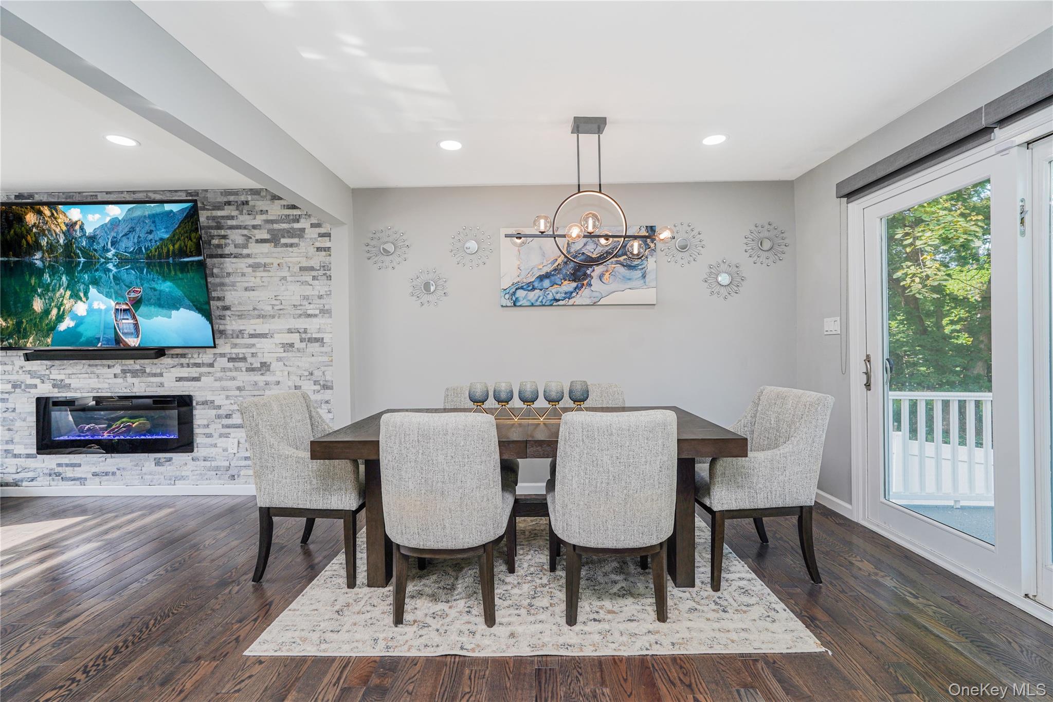 383 Woodrow Rd, Staten Island, NY 10312