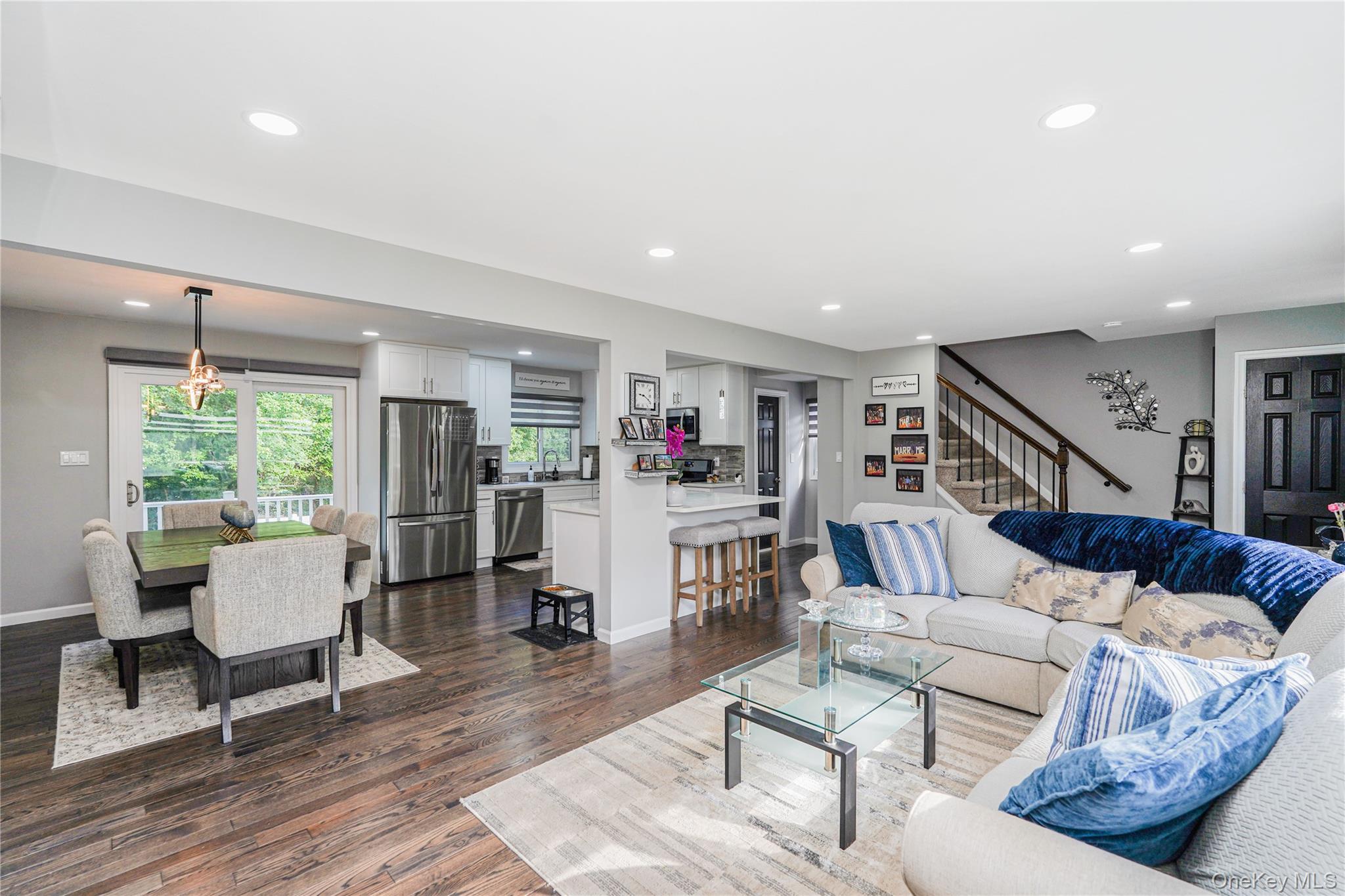 383 Woodrow Rd, Staten Island, NY 10312