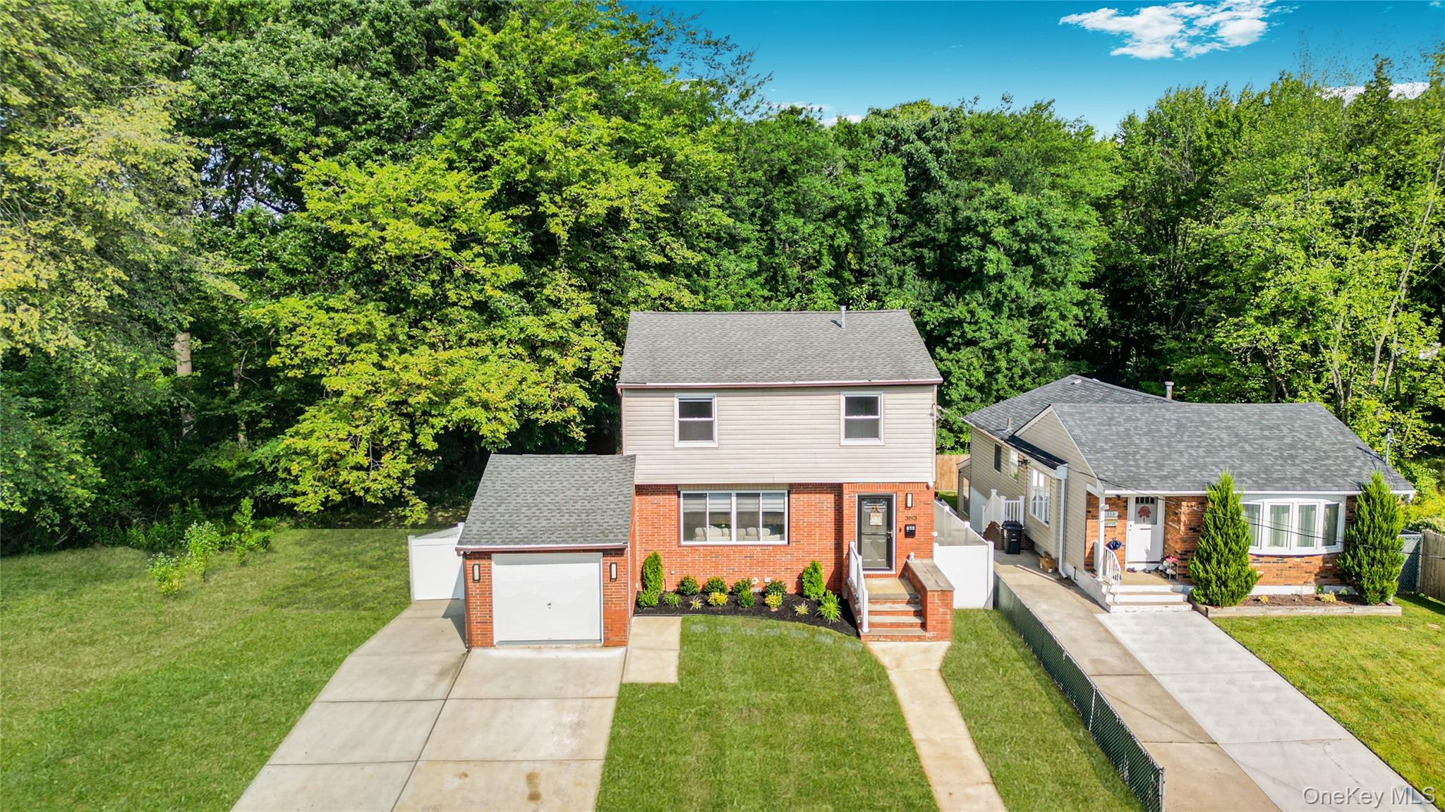 383 Woodrow Rd, Staten Island, NY 10312