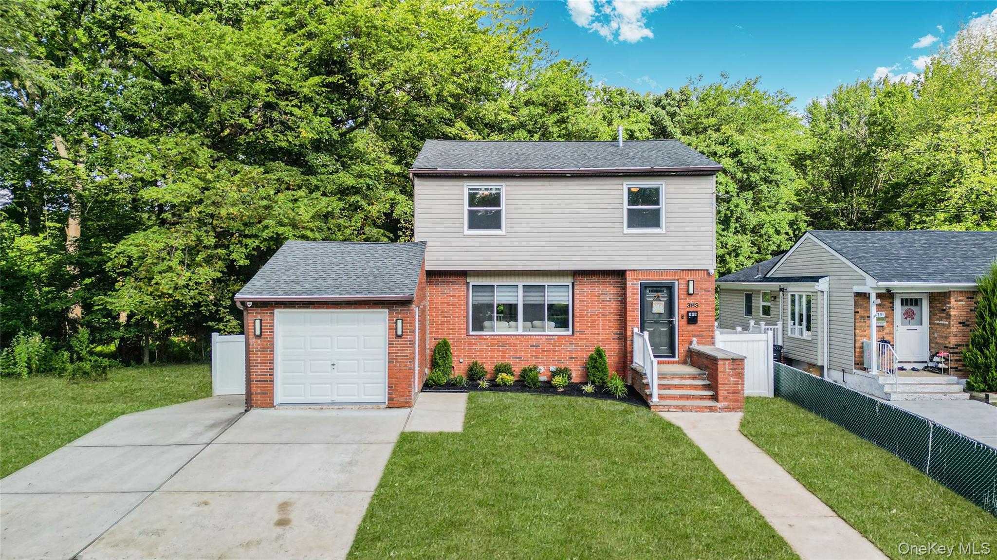 383 Woodrow Rd, Staten Island, NY 10312