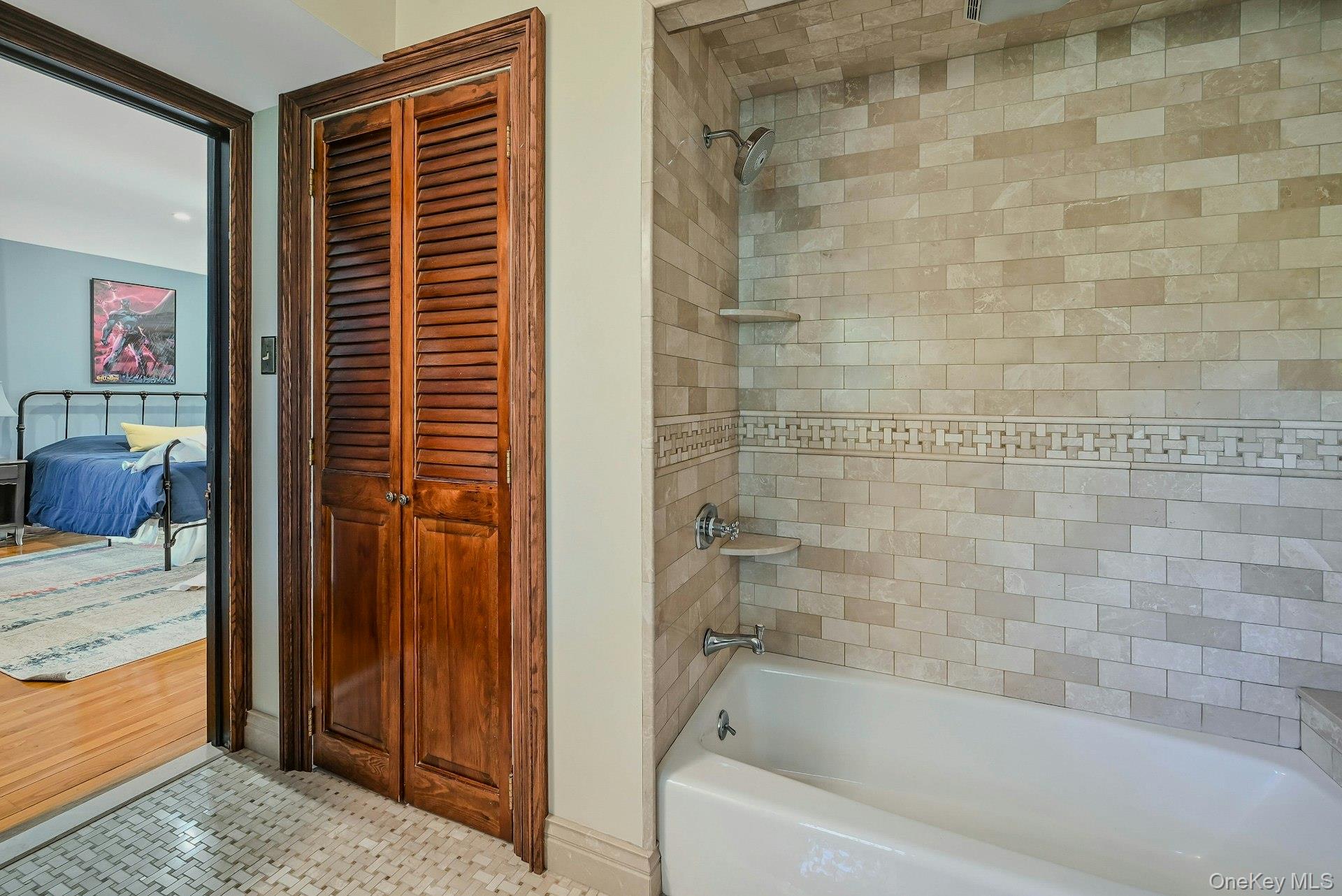 242 Handsome Avenue, Sayville, NY 11782