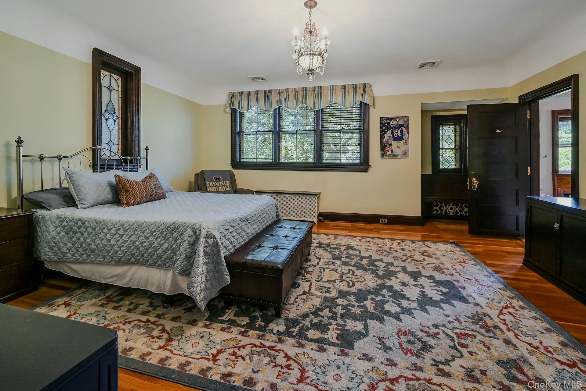 242 Handsome Avenue, Sayville, NY 11782