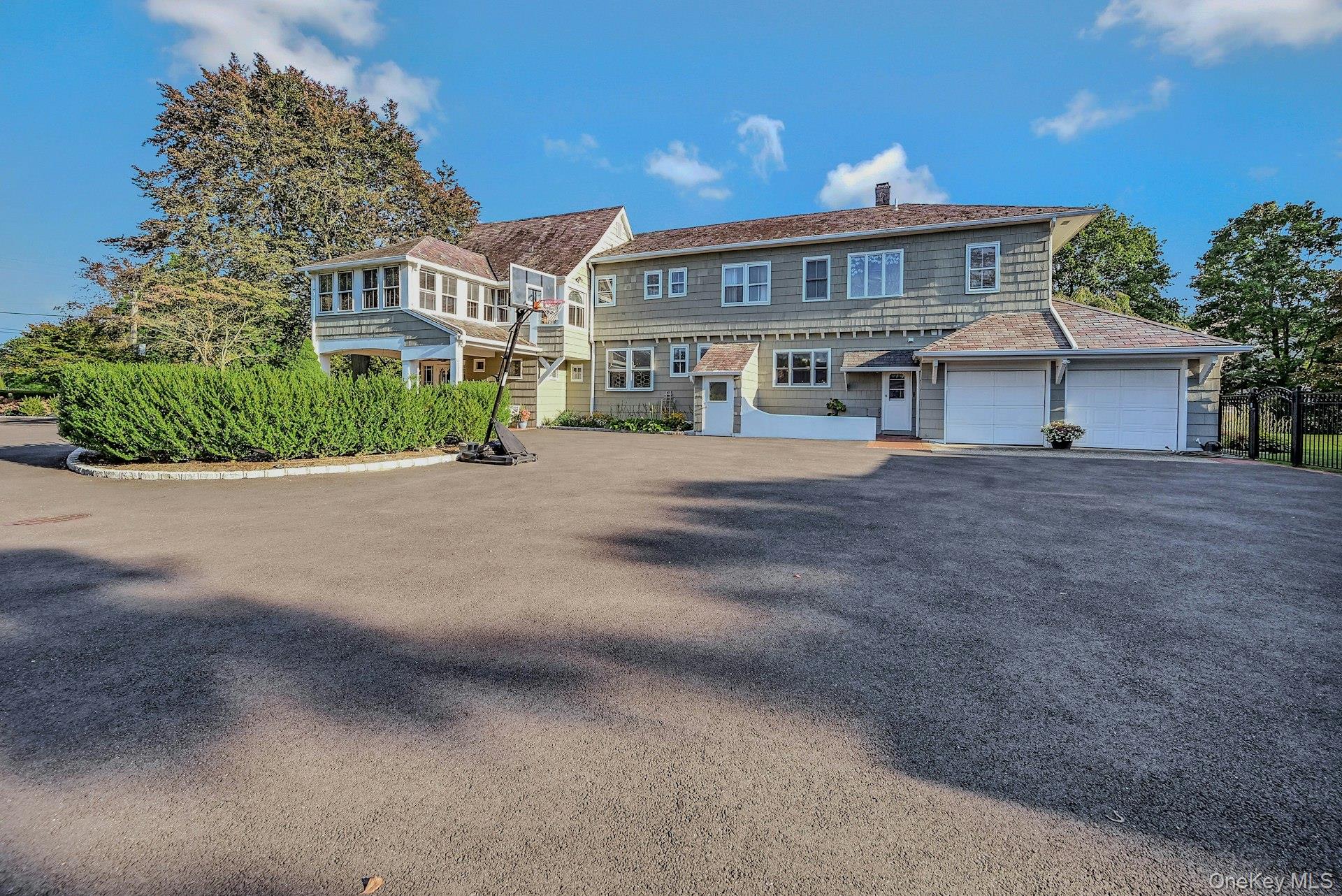 242 Handsome Avenue, Sayville, NY 11782