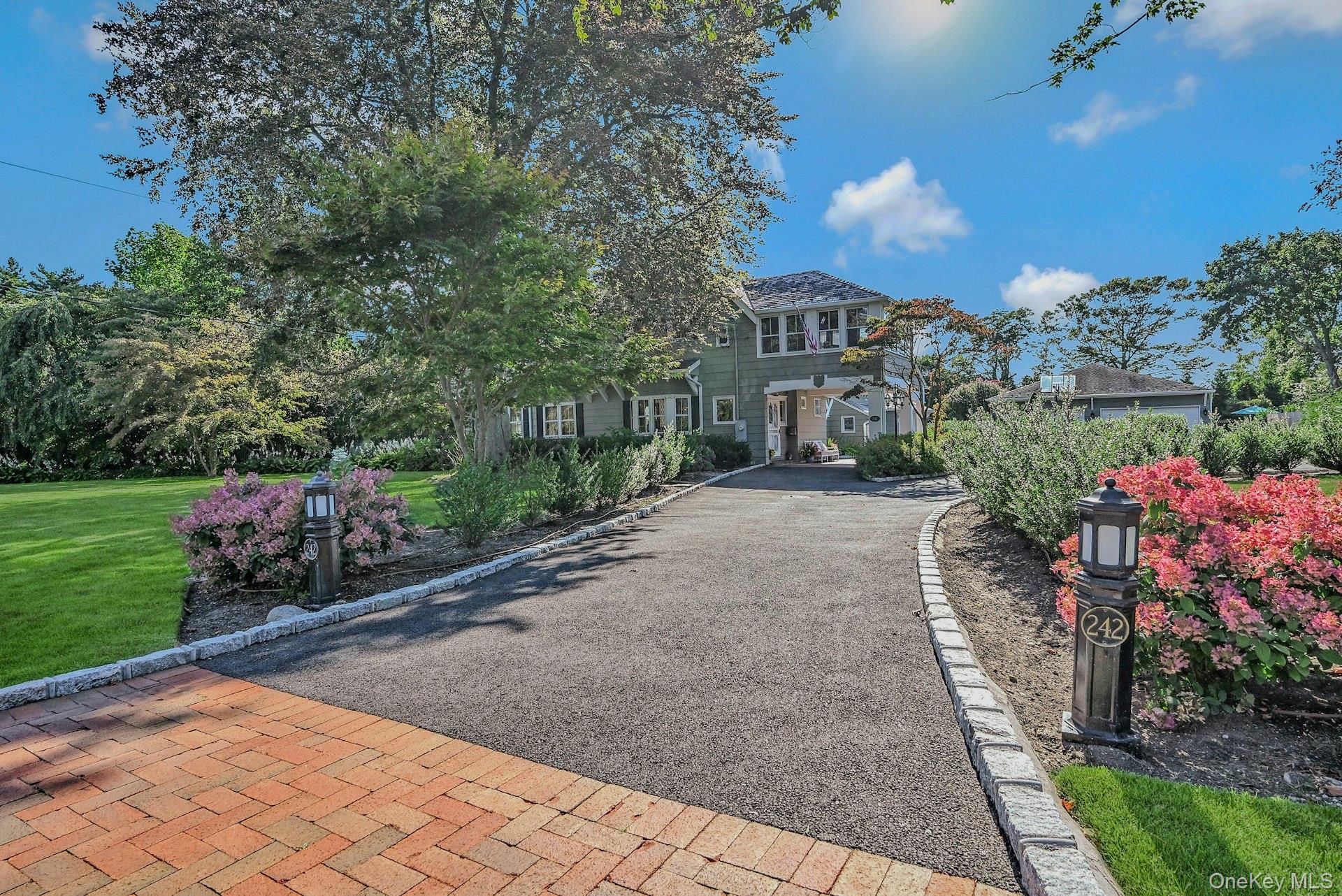 242 Handsome Avenue, Sayville, NY 11782