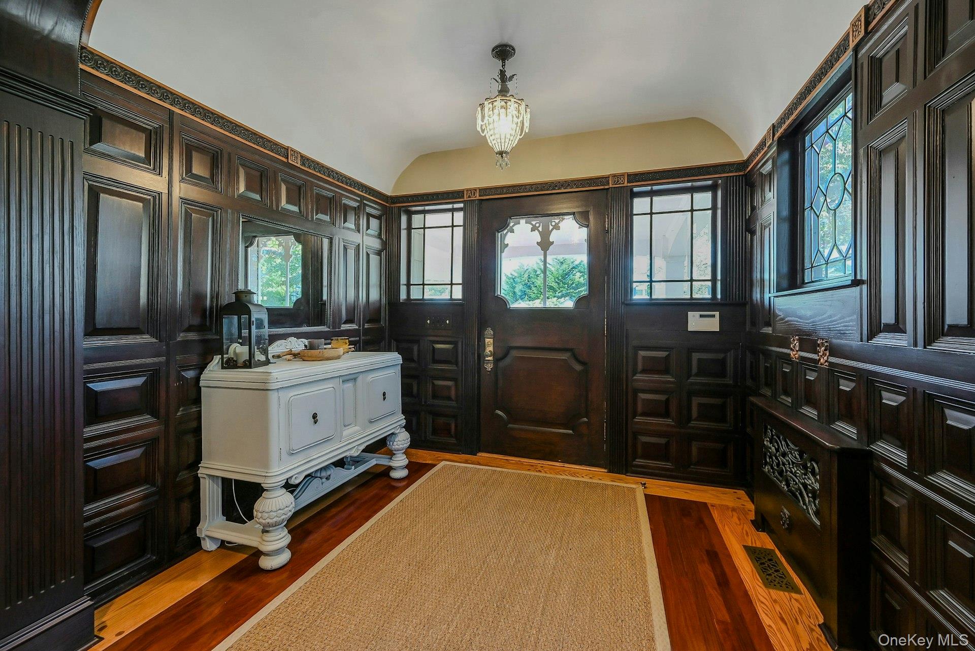 242 Handsome Avenue, Sayville, NY 11782