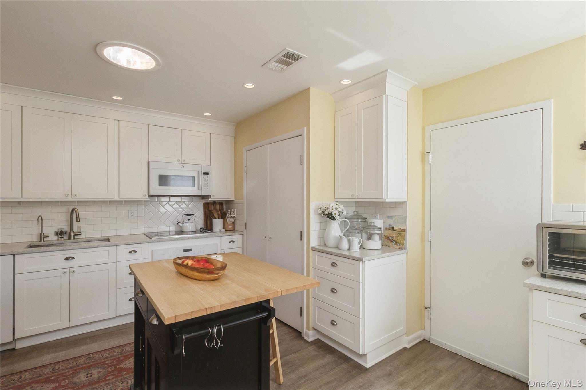 155 Knolls Drive # 155, Stony Brook, NY 11790