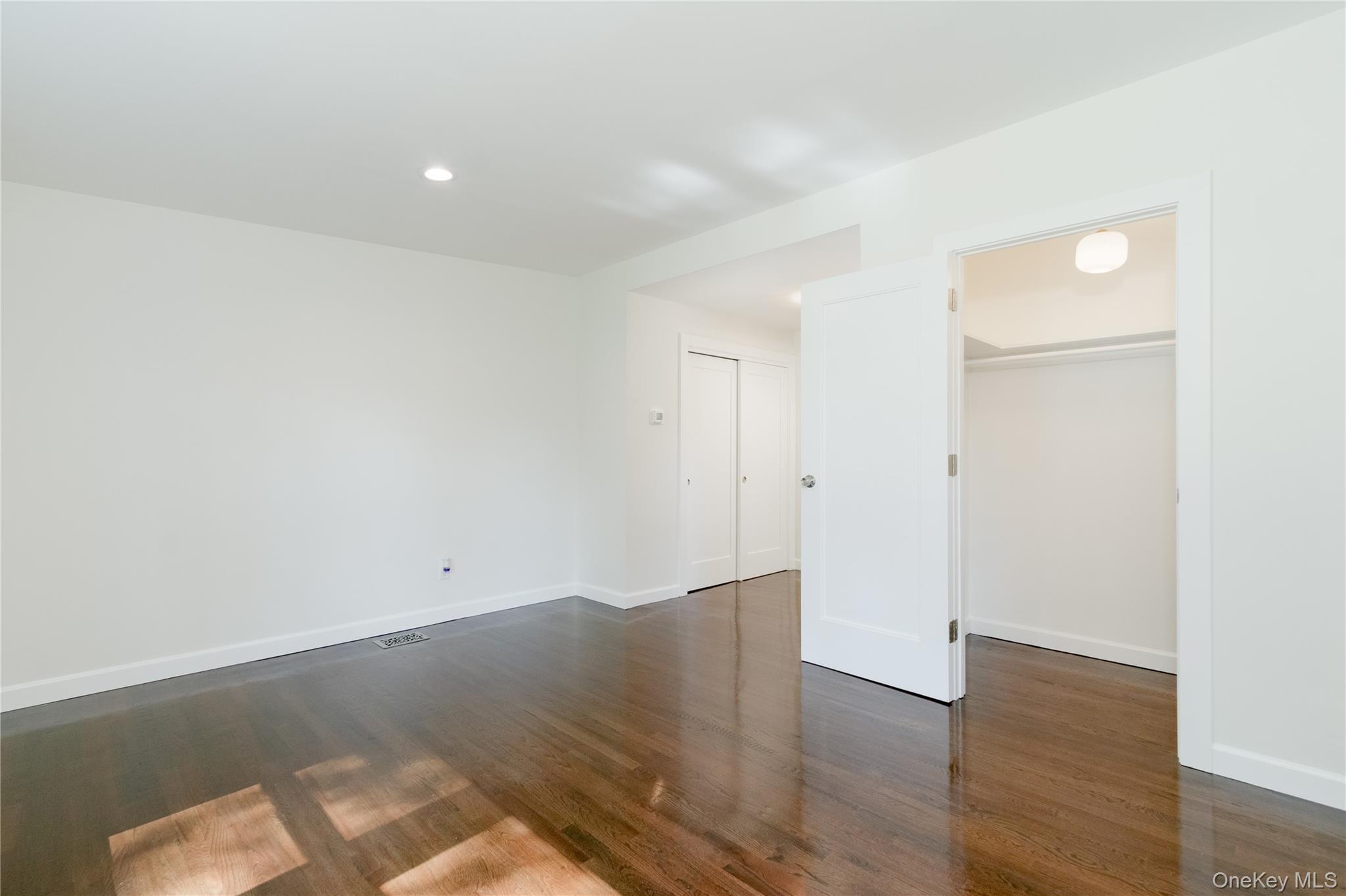 16 Harts Road, East Moriches, NY 11940