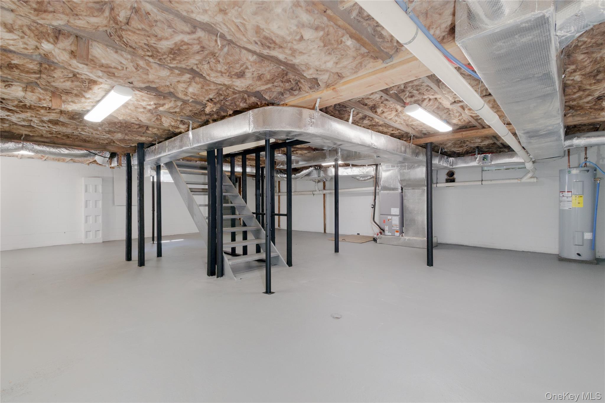 16 Harts Road, East Moriches, NY 11940