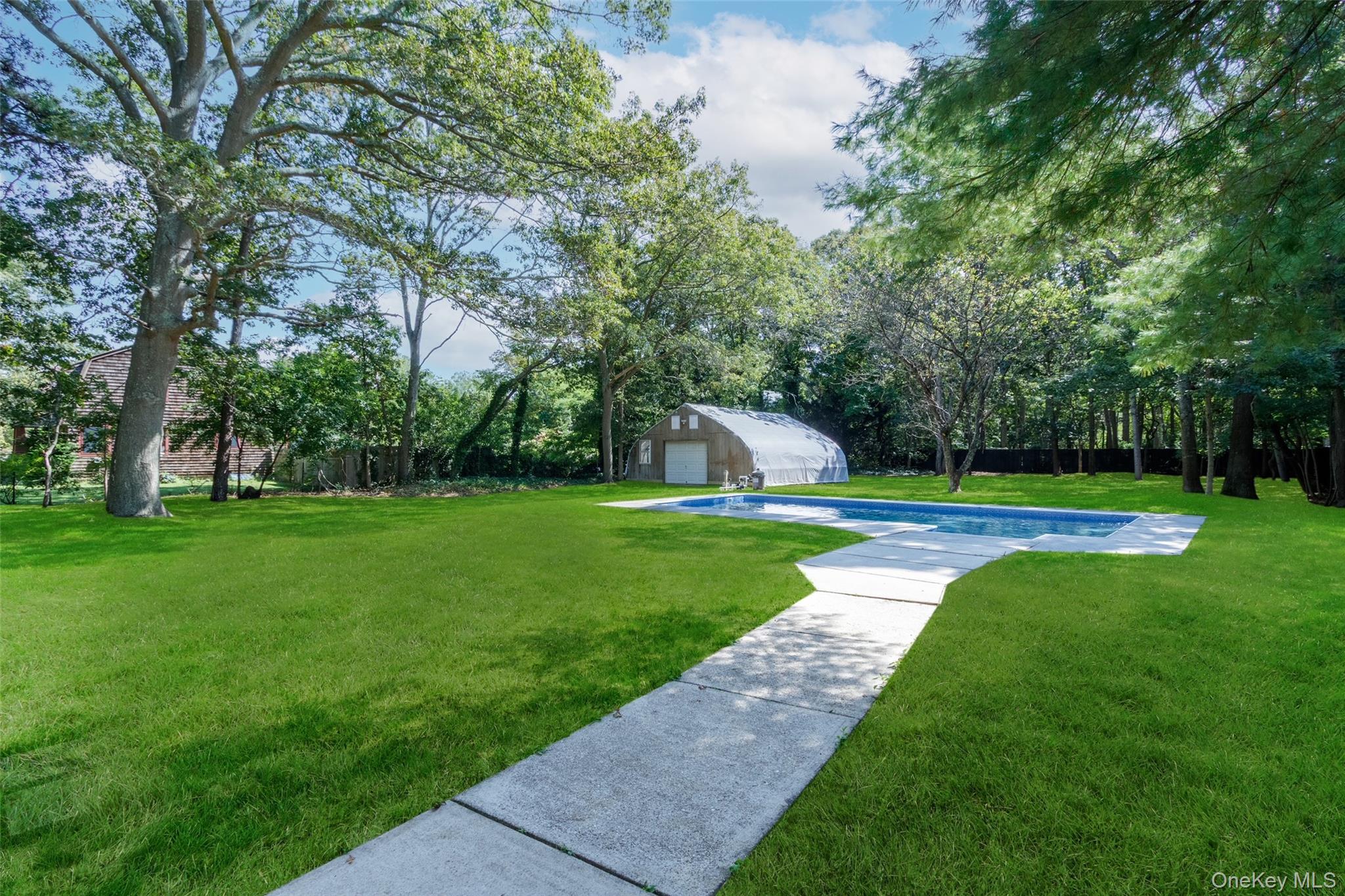 16 Harts Road, East Moriches, NY 11940