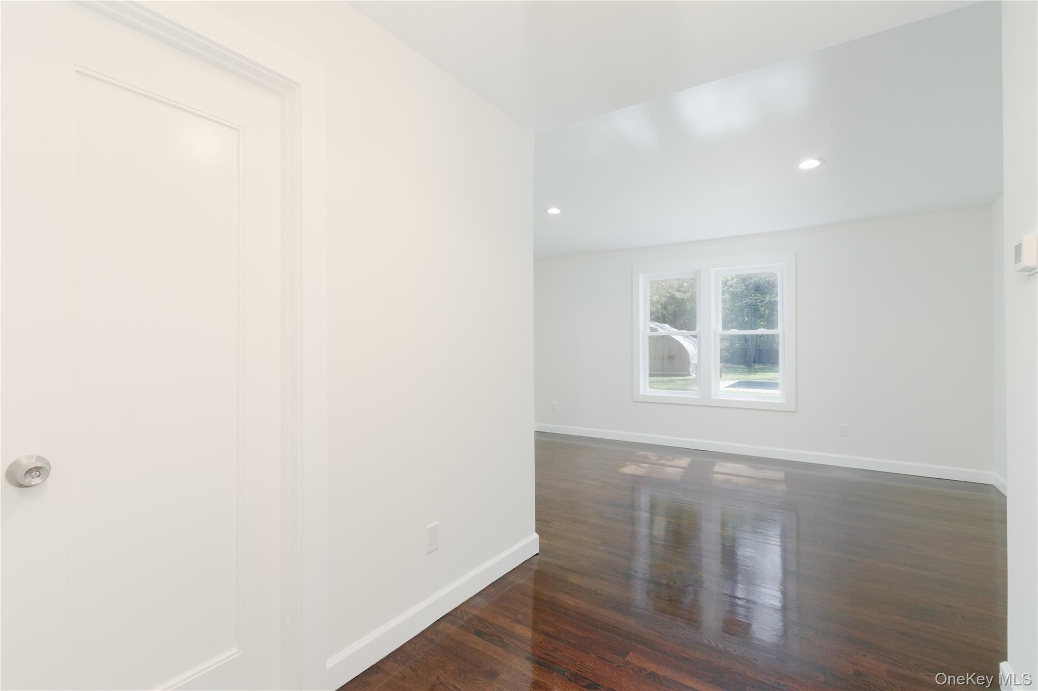 16 Harts Road, East Moriches, NY 11940