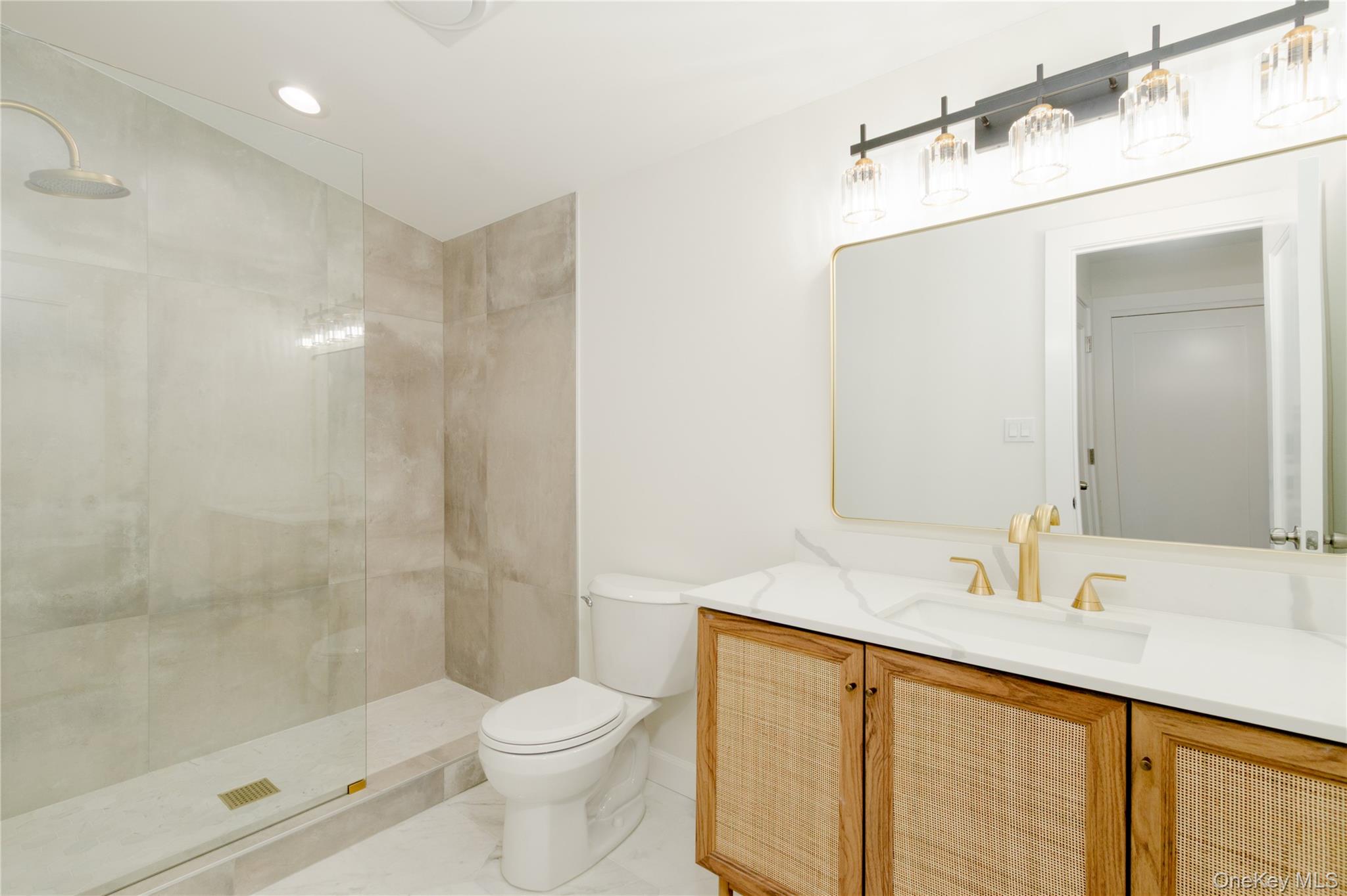 16 Harts Road, East Moriches, NY 11940