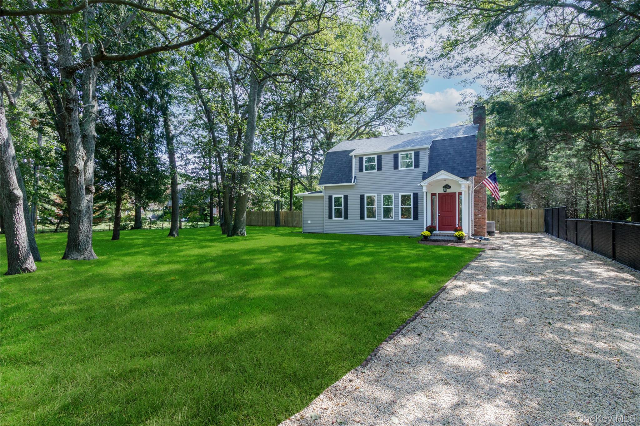 16 Harts Road, East Moriches, NY 11940