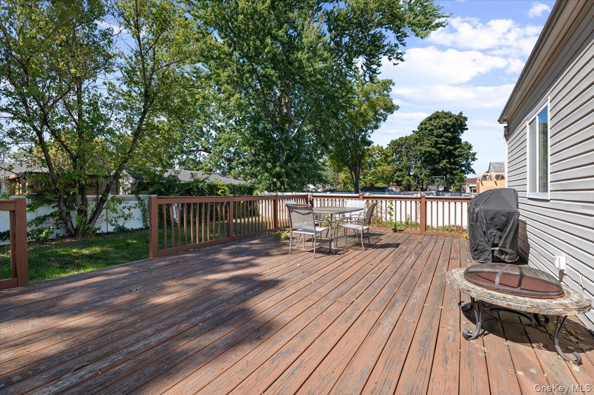 1706 Manatuck Boulevard, Bay Shore, NY 11706