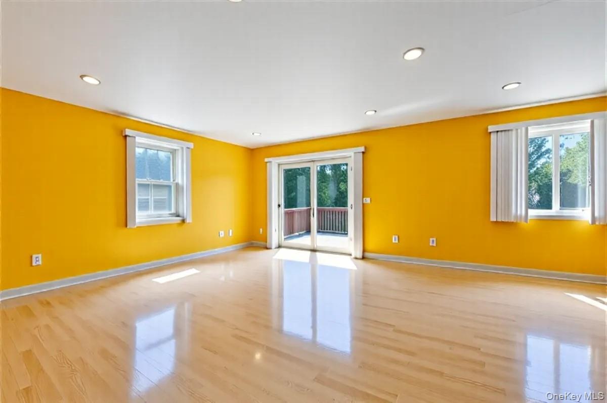 1706 Manatuck Boulevard, Bay Shore, NY 11706