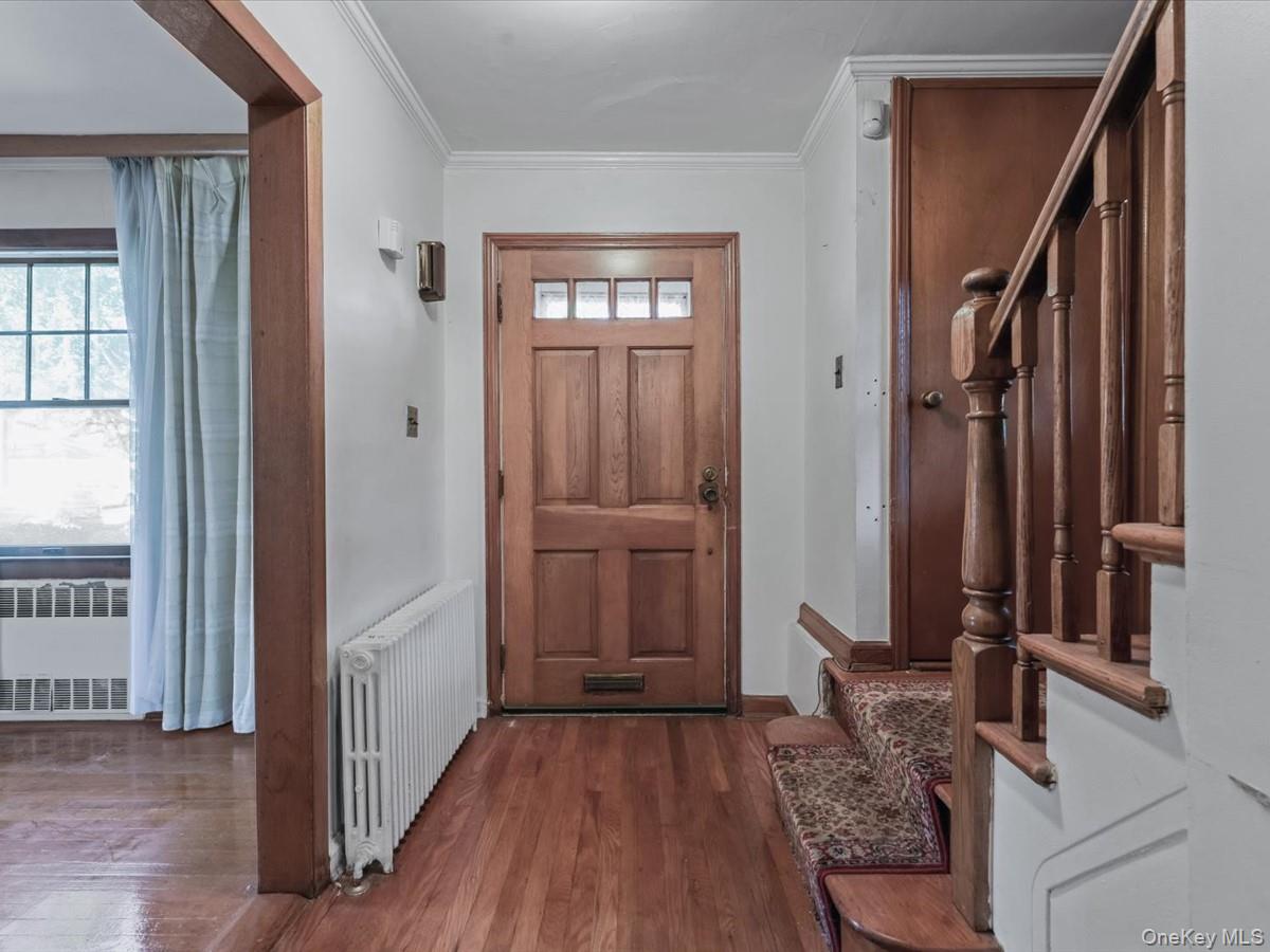 85-65 262nd Street, Floral Park, NY 11001