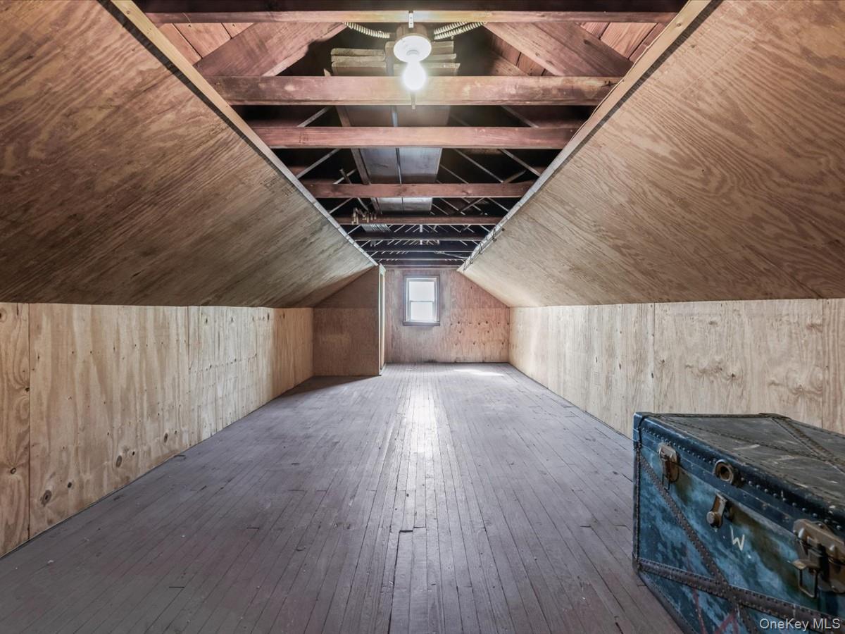 85-65 262nd Street, Floral Park, NY 11001