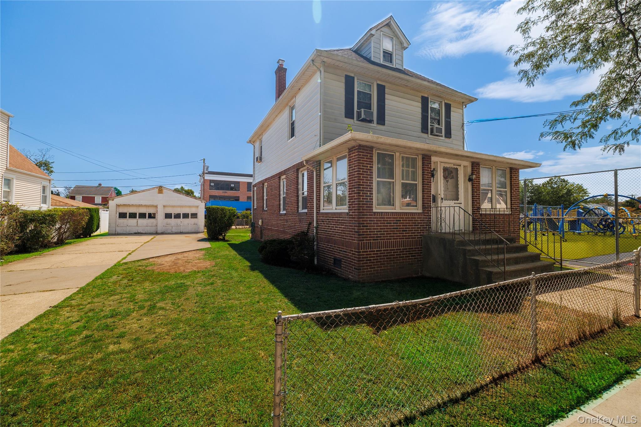 59 Lakeview Avenue, Lynbrook, NY 11563
