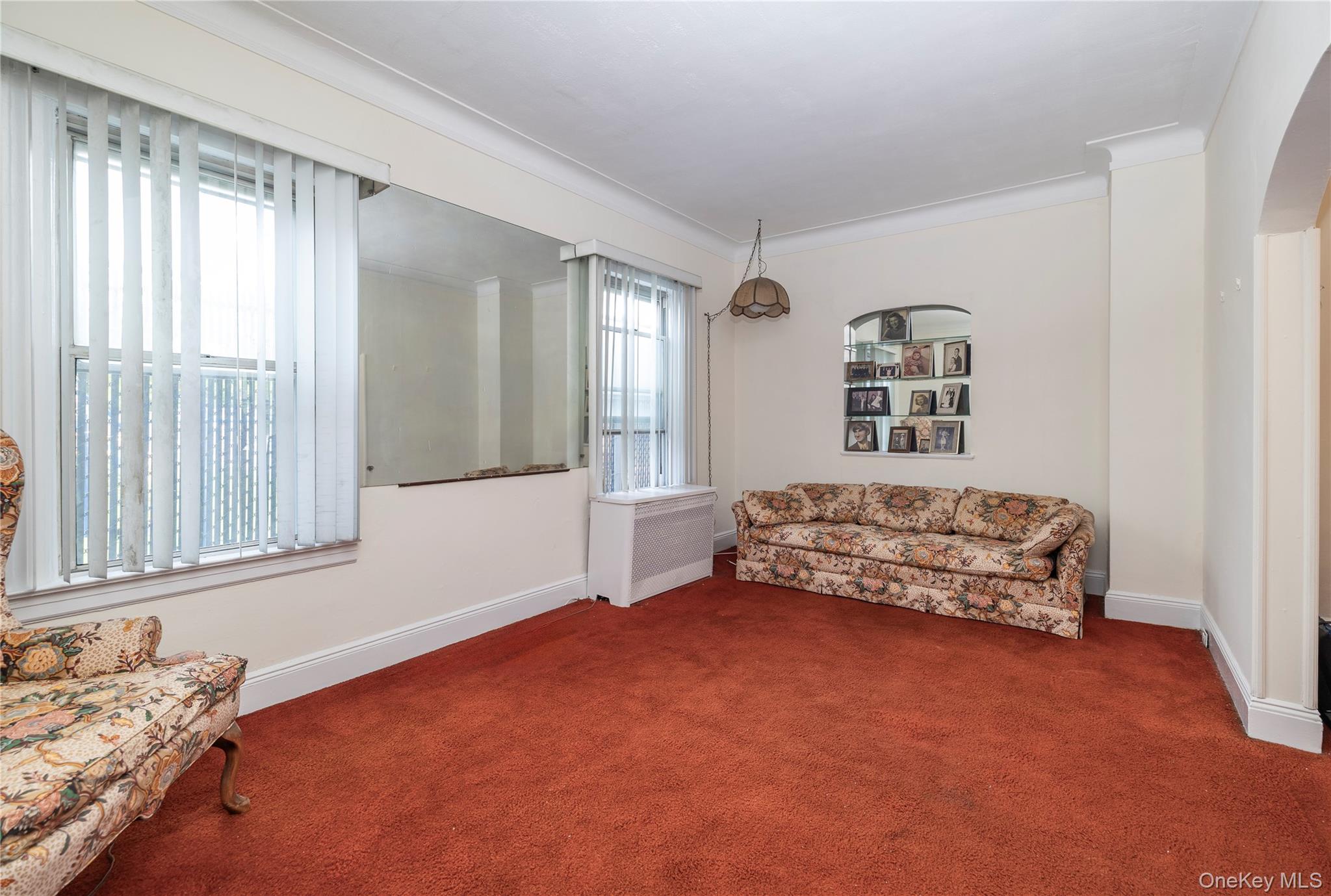 59 Lakeview Avenue, Lynbrook, NY 11563