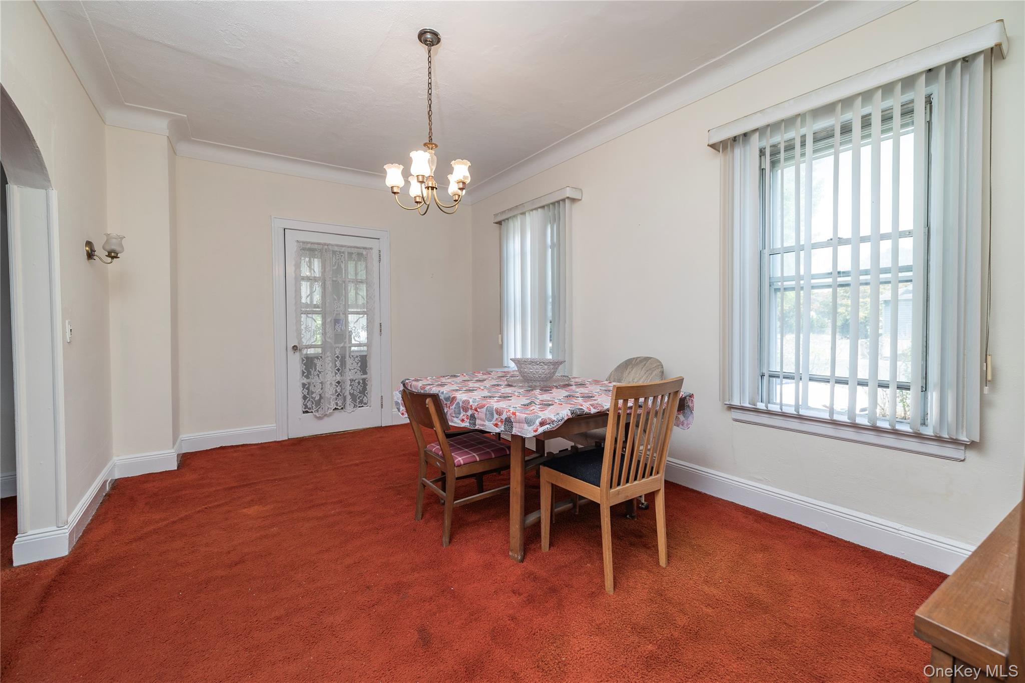 59 Lakeview Avenue, Lynbrook, NY 11563