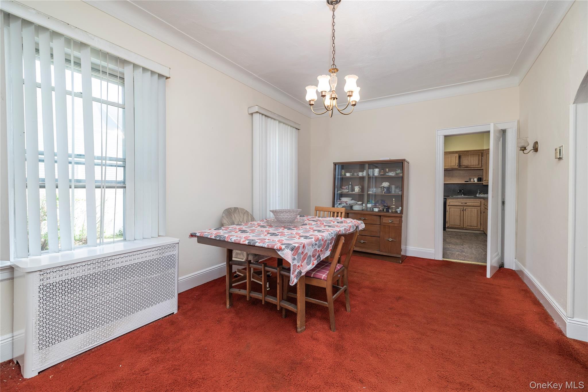 59 Lakeview Avenue, Lynbrook, NY 11563