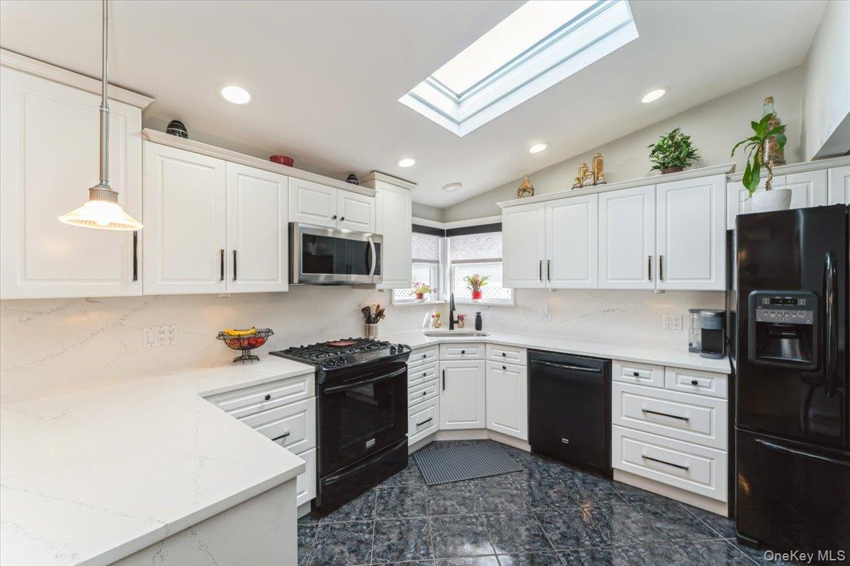 1116 Theodora Street, Franklin Square, NY 11010