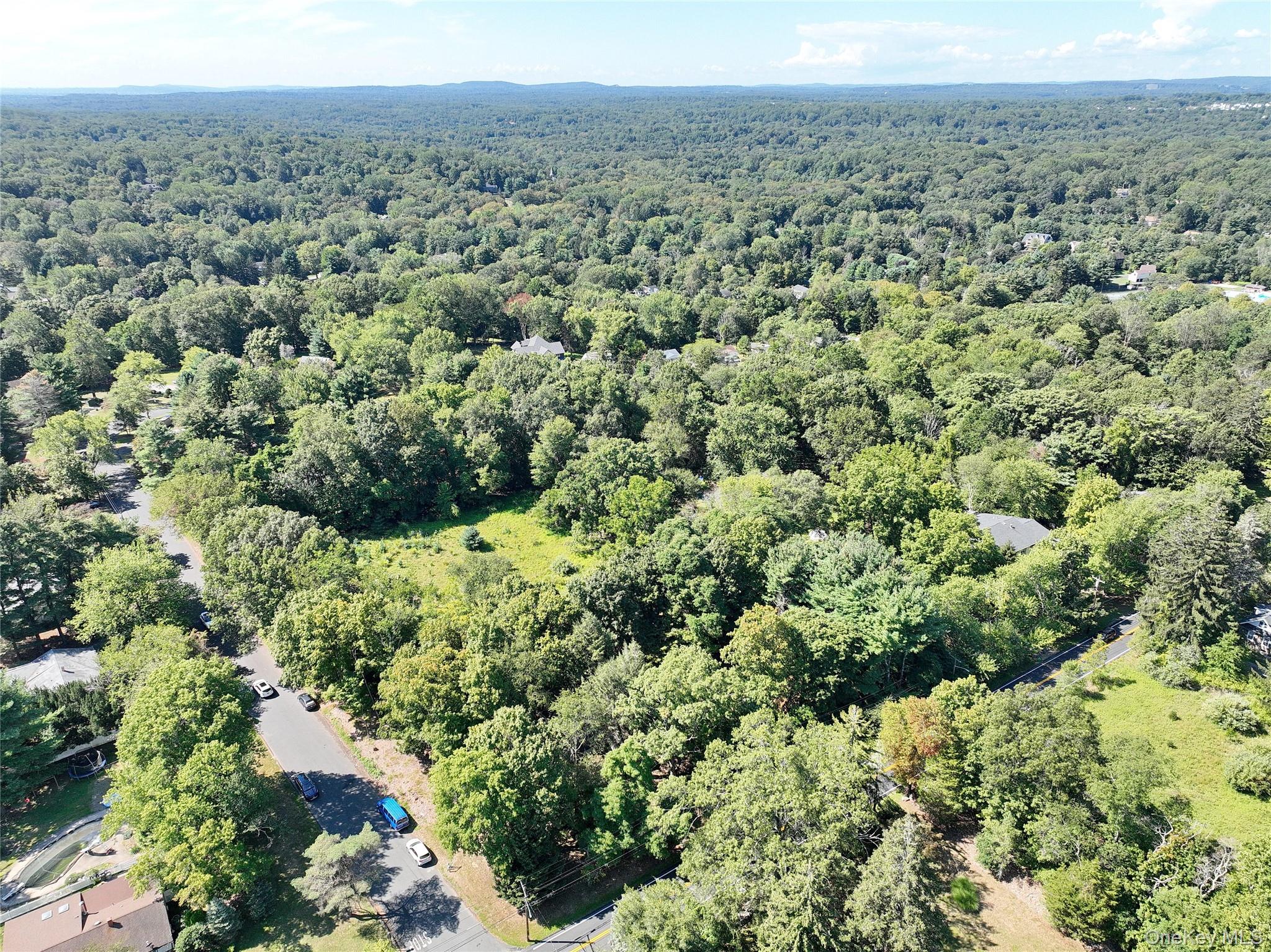 6 Bellows Lane, Monsey, NY 10952