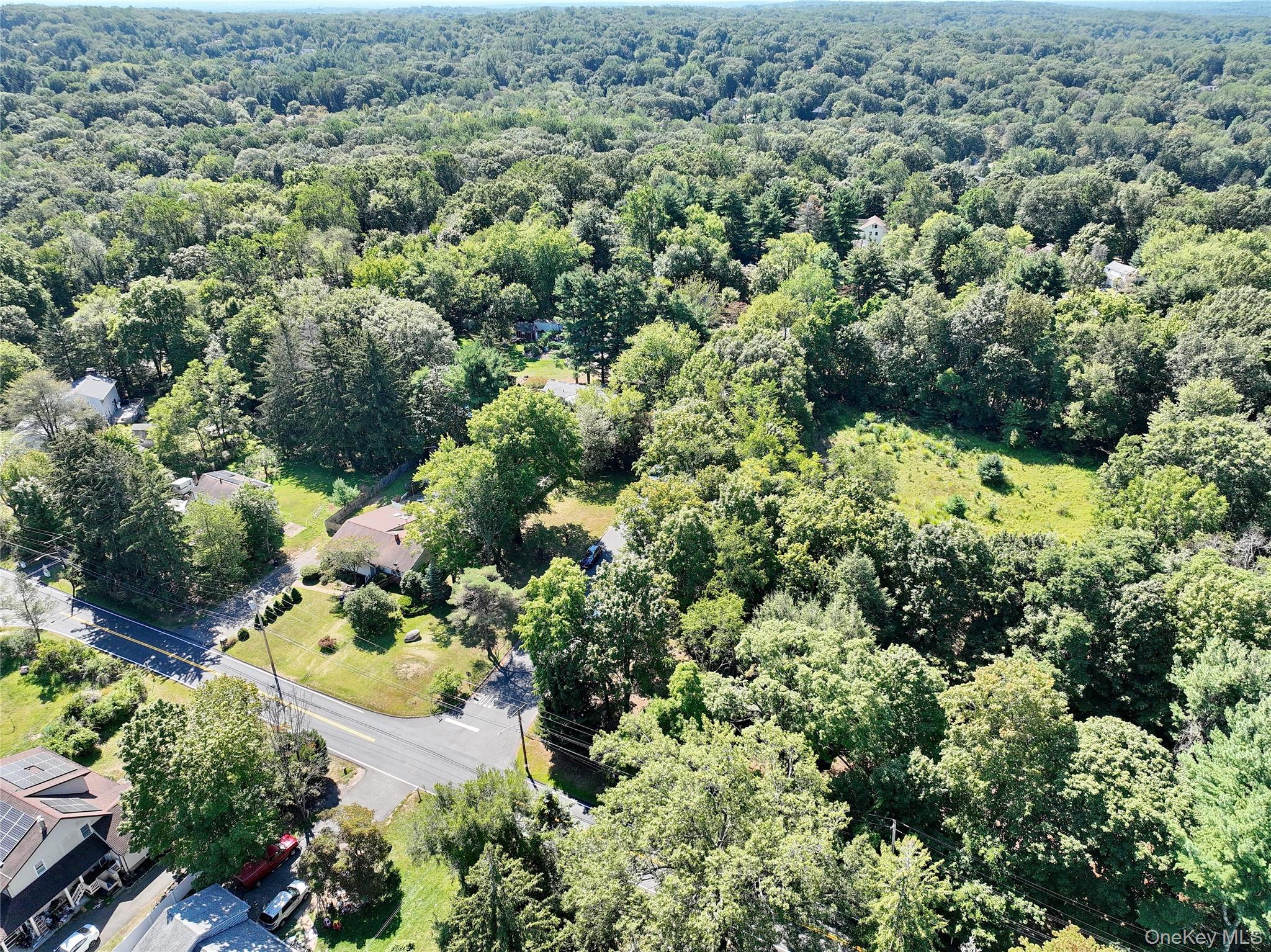 6 Bellows Lane, Monsey, NY 10952