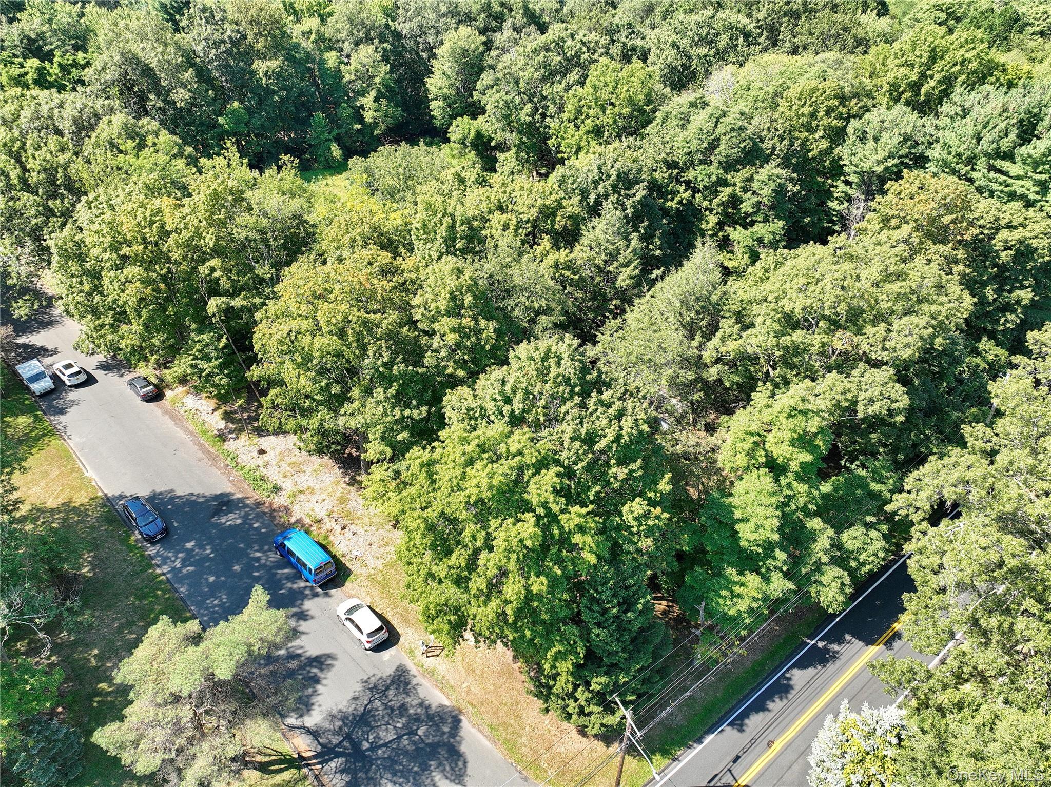 6 Bellows Lane, Monsey, NY 10952