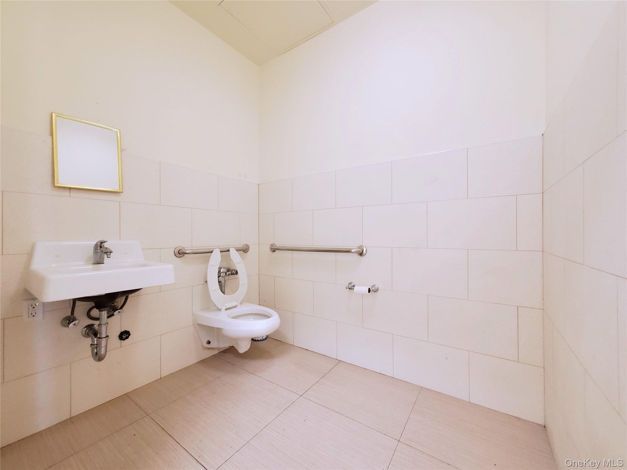 61-12 220 Street # 2+3 Fl, Bayside, NY 11364