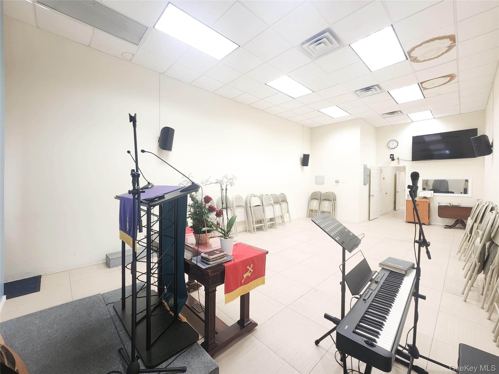 61-12 220 Street # 2+3 Fl, Bayside, NY 11364