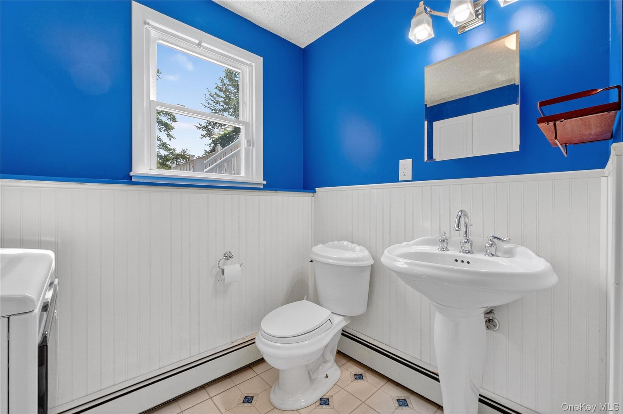 43 Mandalay Drive, Poughkeepsie, NY 12603