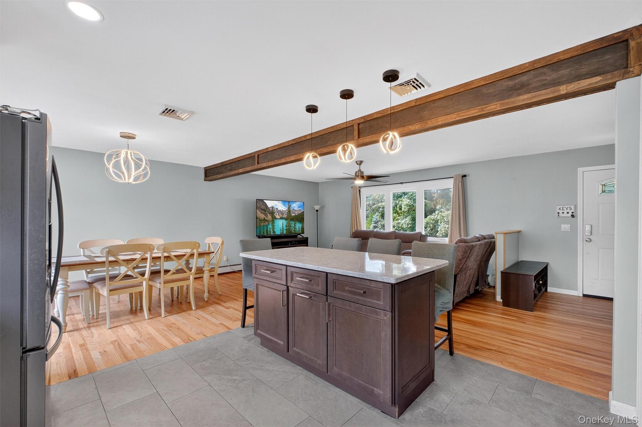 43 Mandalay Drive, Poughkeepsie, NY 12603