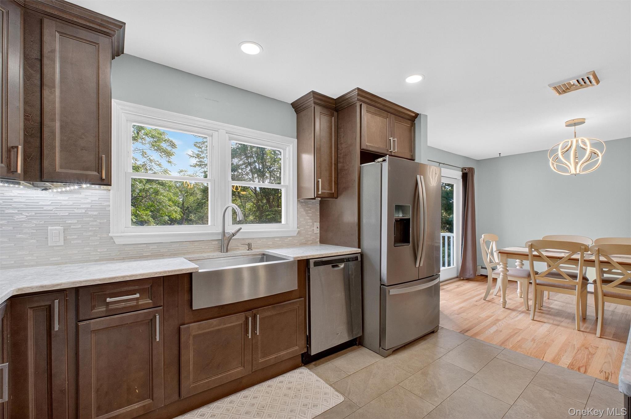 43 Mandalay Drive, Poughkeepsie, NY 12603